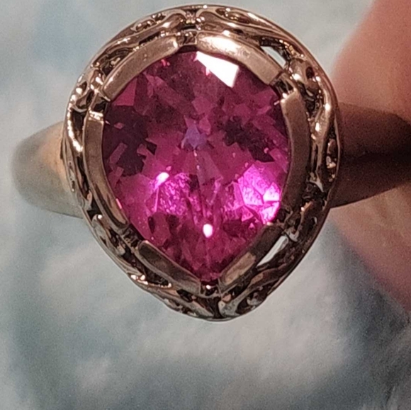 Ring, silver tone, with pink gem stone, size 9 - Picture 4 of 6